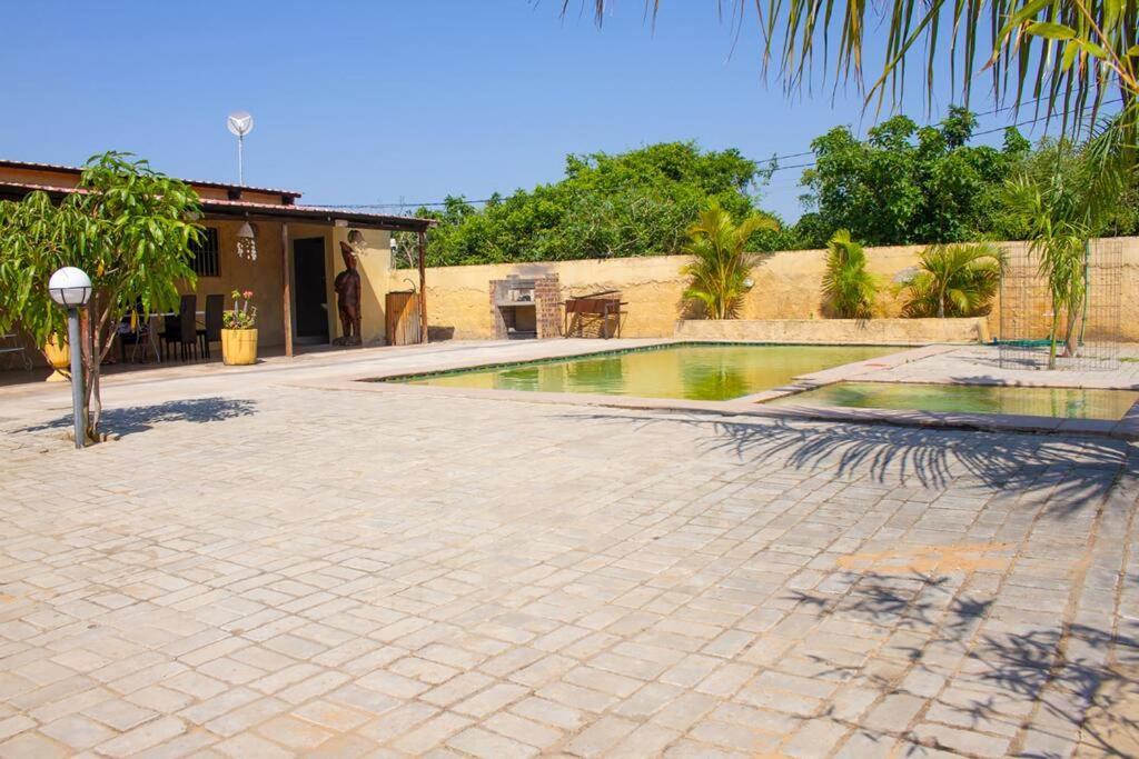 Tropical Escape With Poolside. Villa Ponta do Ouro Exterior photo